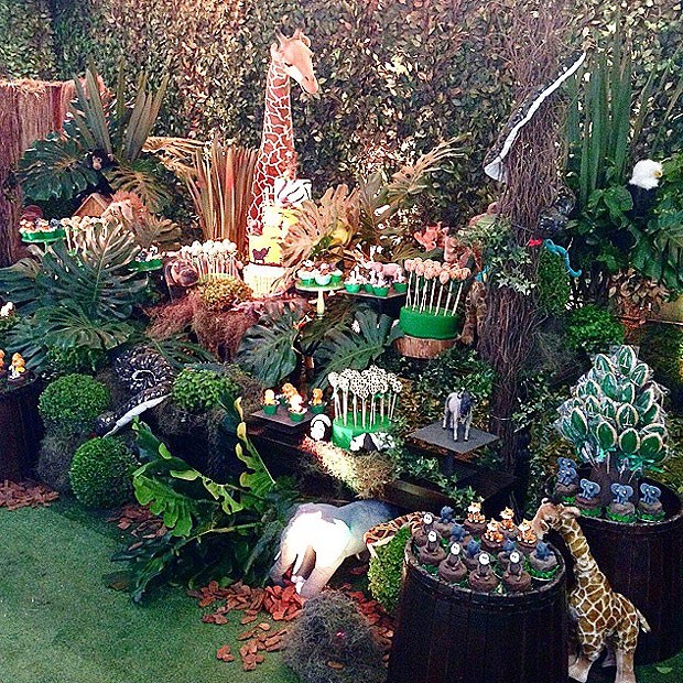ideias criativas decoração festa selva infantil