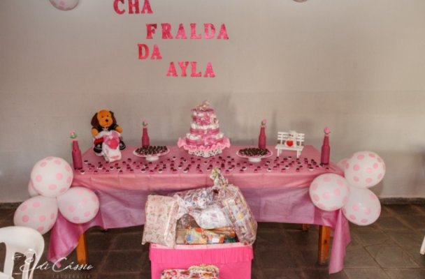 erros comuns na decoração de chá de fraldas de menina