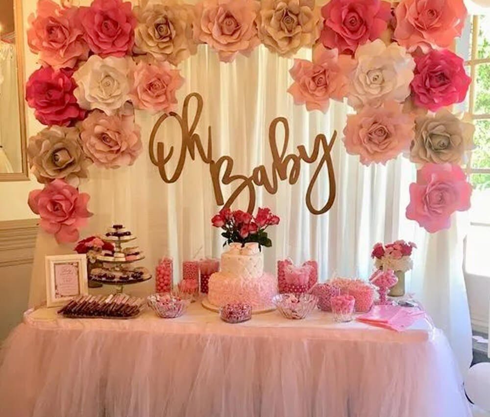 decoração simples chá de fraldas menina com balões