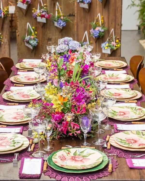 DIY: Transforme Objetos Comuns em Peças Decorativas para sua Mesa