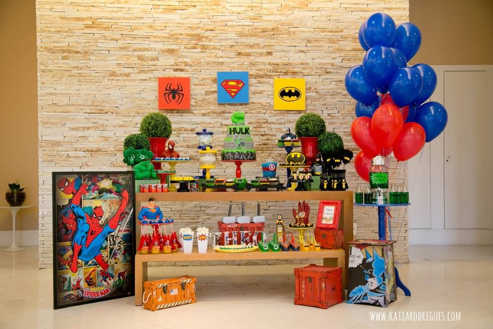 decoração simples homem aranha