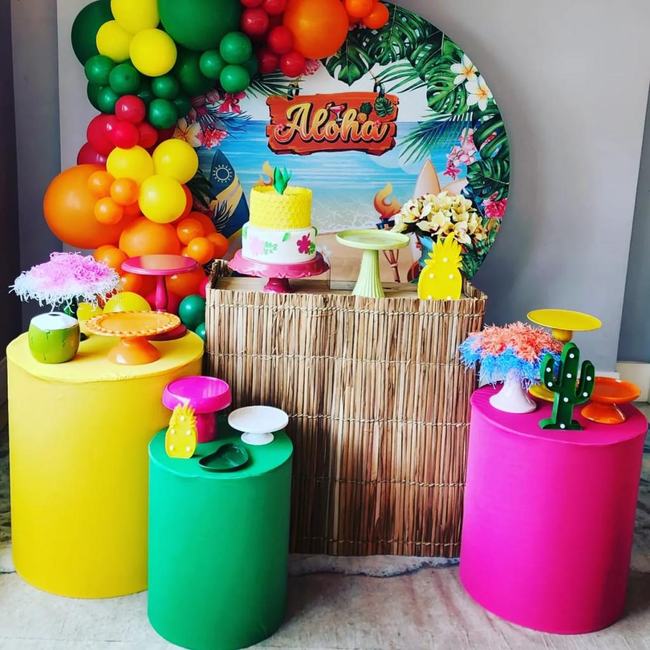 Bambu e Palha no Estilo Tropical; Transforme seu Quarto em um Refúgio Tropical: Dicas e Inspirações