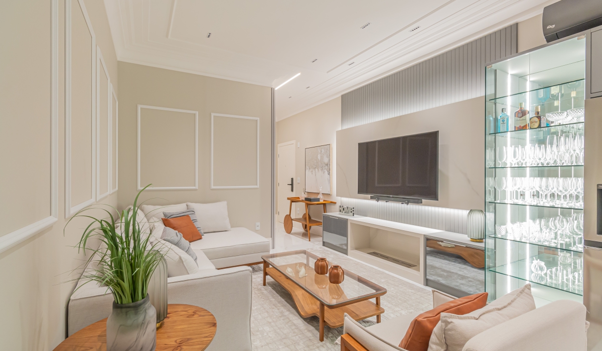 5 ideias de títulos para posts sobre decoração vintage:
1. Decoração Vintage: Como Trazer a Nostalgia e a História para sua Casa
2. Elementos Essenciais para uma Decoração Vintage Autêntica
3. Vintage vs. Retrô: Entenda as Diferenças e Crie seu Espaço Ideal
4. Móveis e Objetos que Definem o Estilo Vintage na Decoração
5. Dicas de Cores e Estampas para uma Sala de Estar Vintage Perfeita