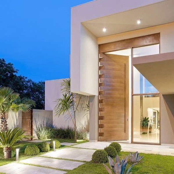 iluminação externa para entrada de casa