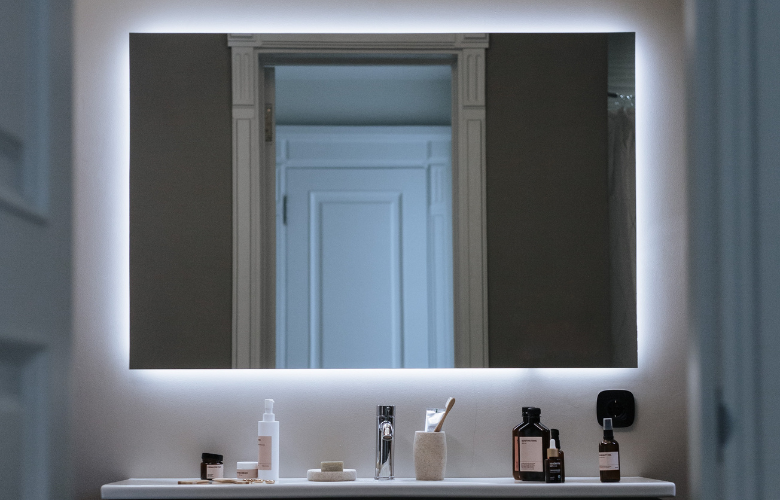 Como Escolher a Temperatura de Cor Ideal para o Espelho LED do Seu Banheiro