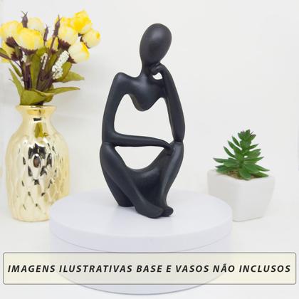 Estatuetas vs. Estátuas: qual a diferença e onde usar cada uma na decoração