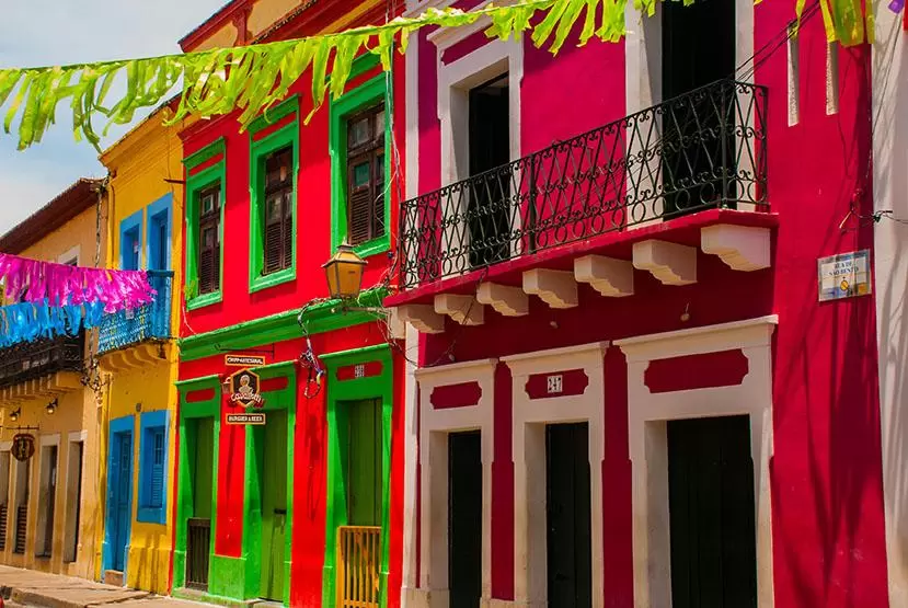 Guia completo de cores para fachadas coloniais