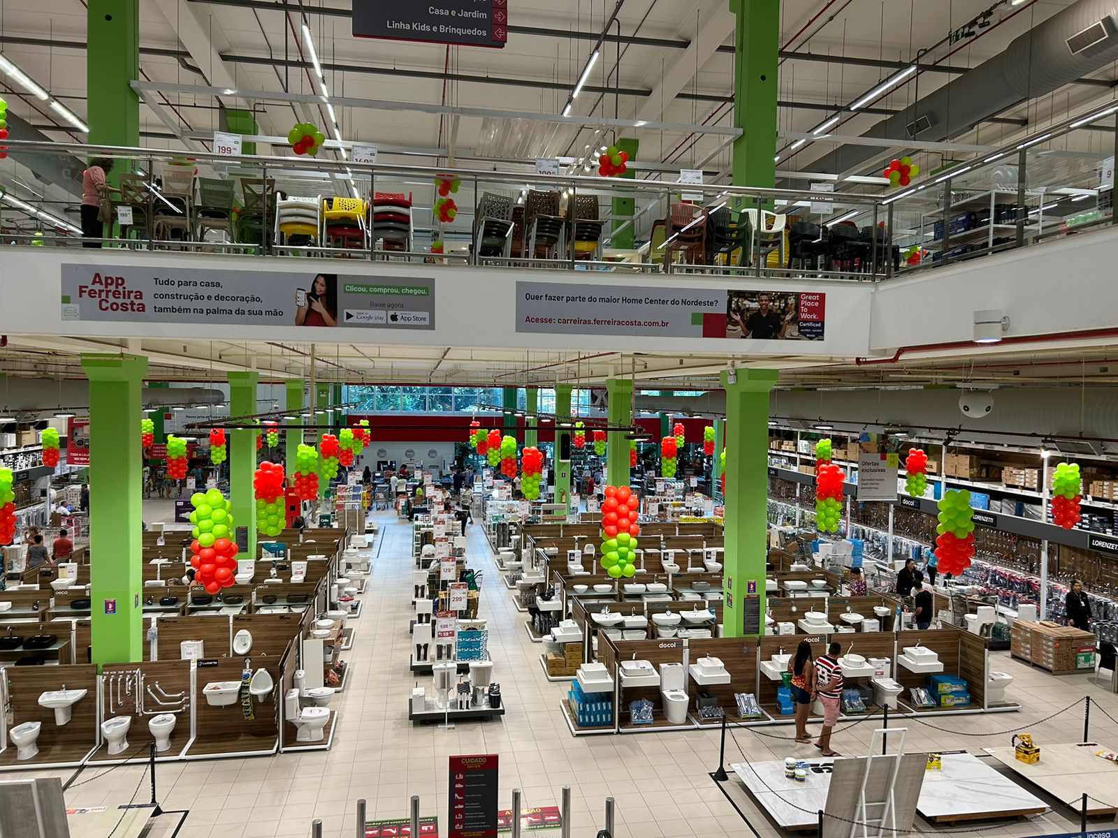 5 ideias de títulos:
1. Transforme sua Casa: Guia Completo de Decoração na Ferreira Costa
2. Iluminação que Inspira: Dicas e Produtos para um Ambiente Aconchegante
3. Móveis e Organização: Soluções Práticas para um Lar Mais Funcional
4. Promoções Imperdíveis: Renove sua Decoração com Descontos Incríveis
5. Detalhes que Fazem a Diferença: Enfeites e Acessórios para Personalizar seu Espaço