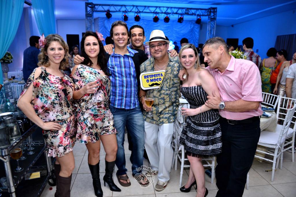 Como Montar a Mesa Principal Perfeita para sua Festa Brega