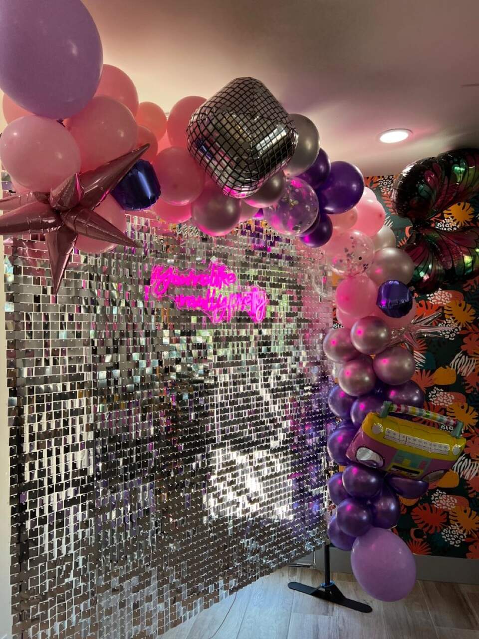 Decoração DIY para Festa das Cores com Baixo Custo