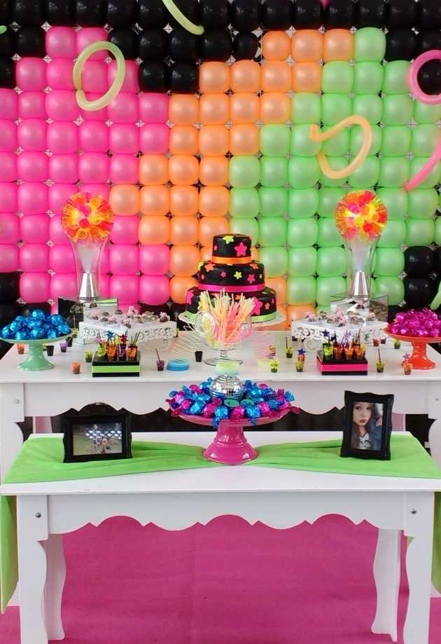 festa neon decoração