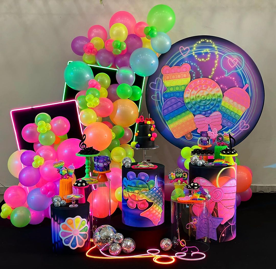 festa neon decoração