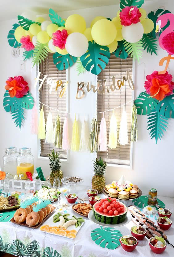 festa tropical decoração