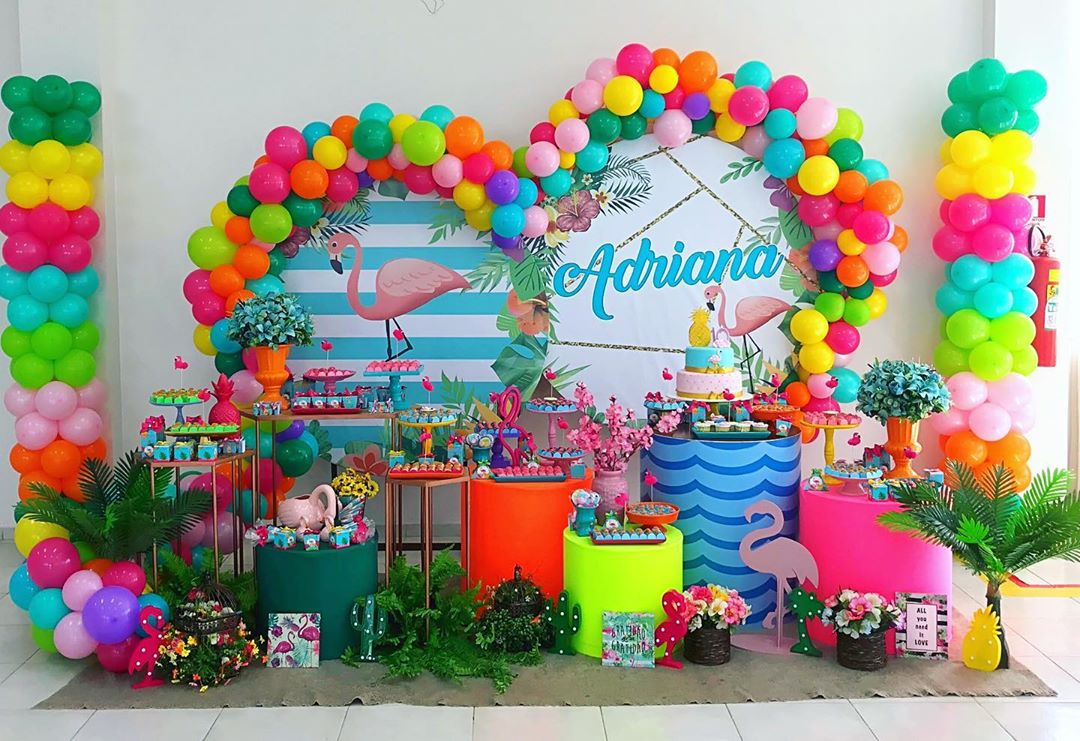festa tropical decoração