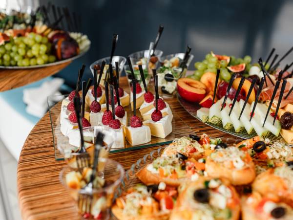 erros comuns decoração festa corporativa