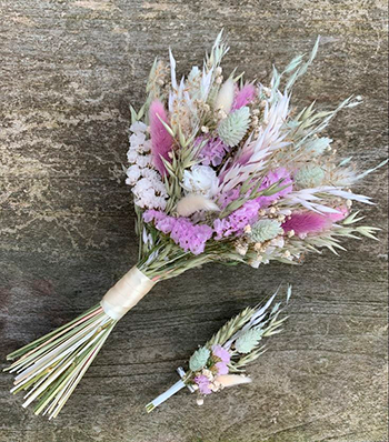 ideias criativas de arranjos com flores desidratadas