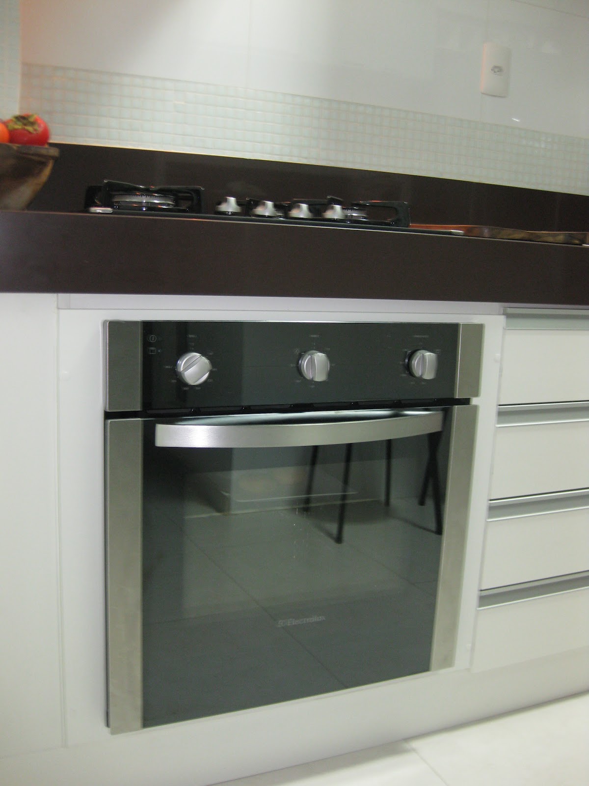 instalação forno embaixo cooktop
