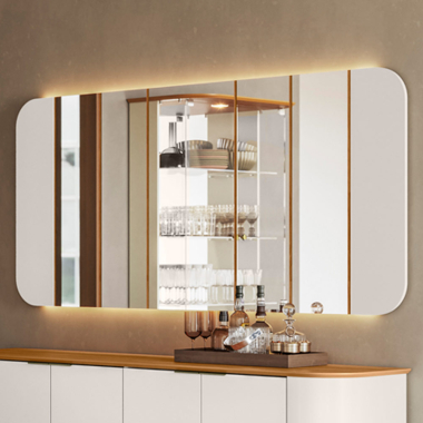 espelho com moldura dourada