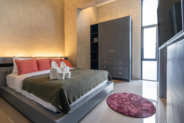 decoração quarto de pousada charmosa