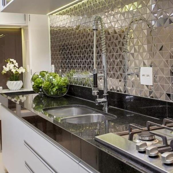 frontão de quartzo para pia