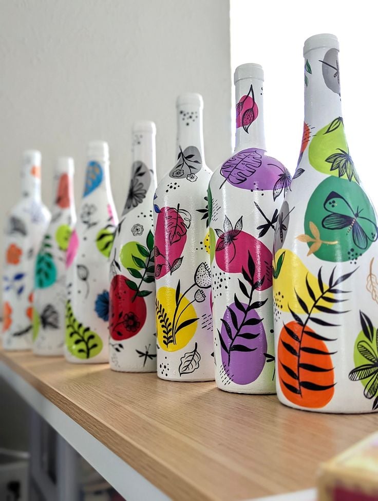 ideias criativas garrafas de vidro para decorar