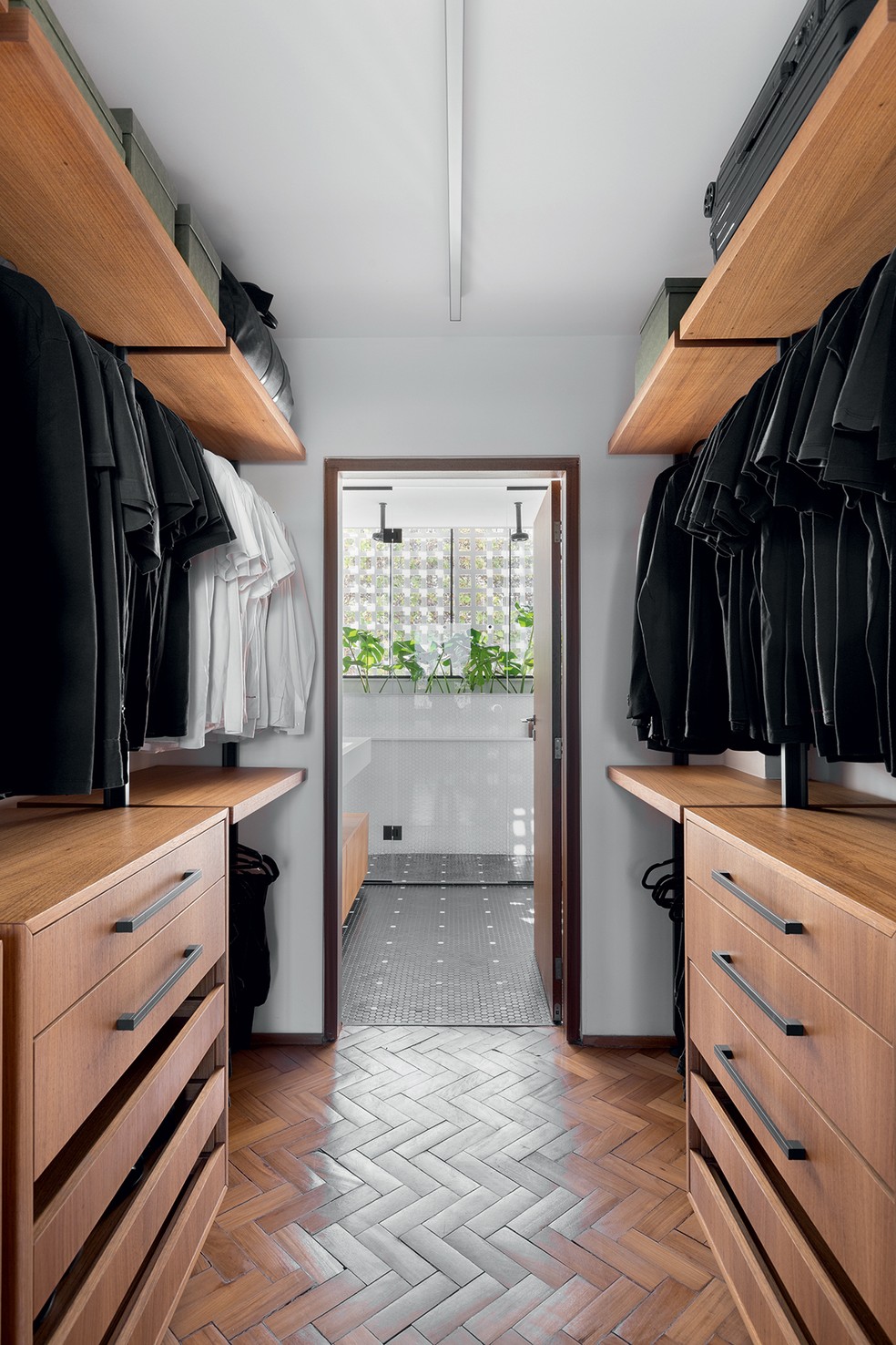 Closet de gesso com portas de correr