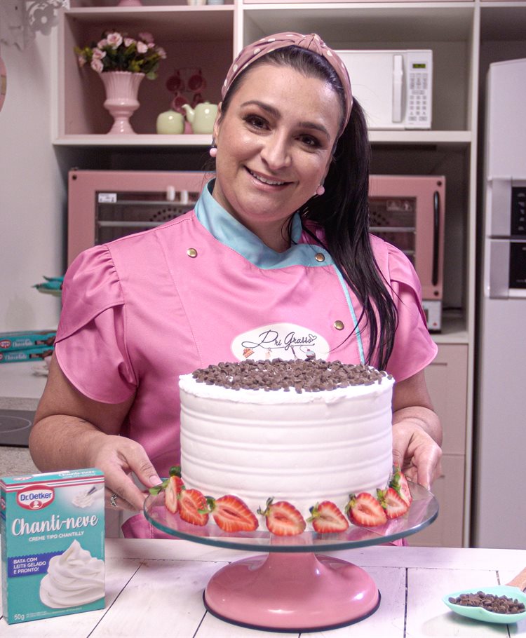 bolo de chocolate com morango vs bolo de ninho com morango