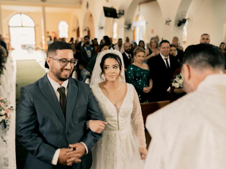 Ideias Criativas de Decoração DIY para Eventos Específicos na Igreja