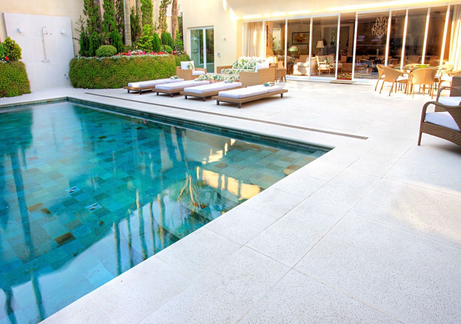 ideias de piso para piscina