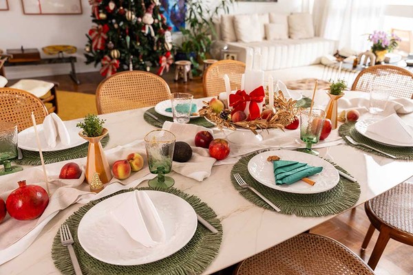 5 Ideias Criativas de Centros de Mesa de Natal DIY