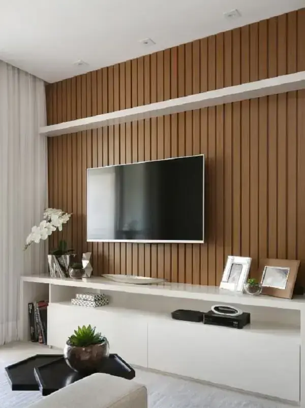 ideias criativas para esconder fios na parede