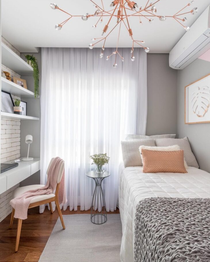 quarto pequeno menina adolescente