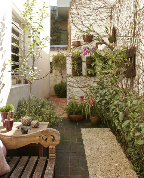 como fazer jardim corredor