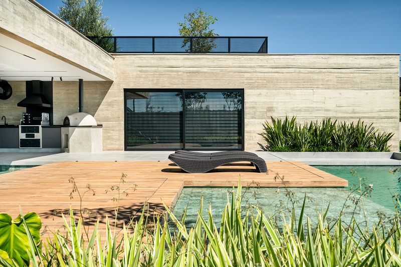 paisagismo tropical piscina