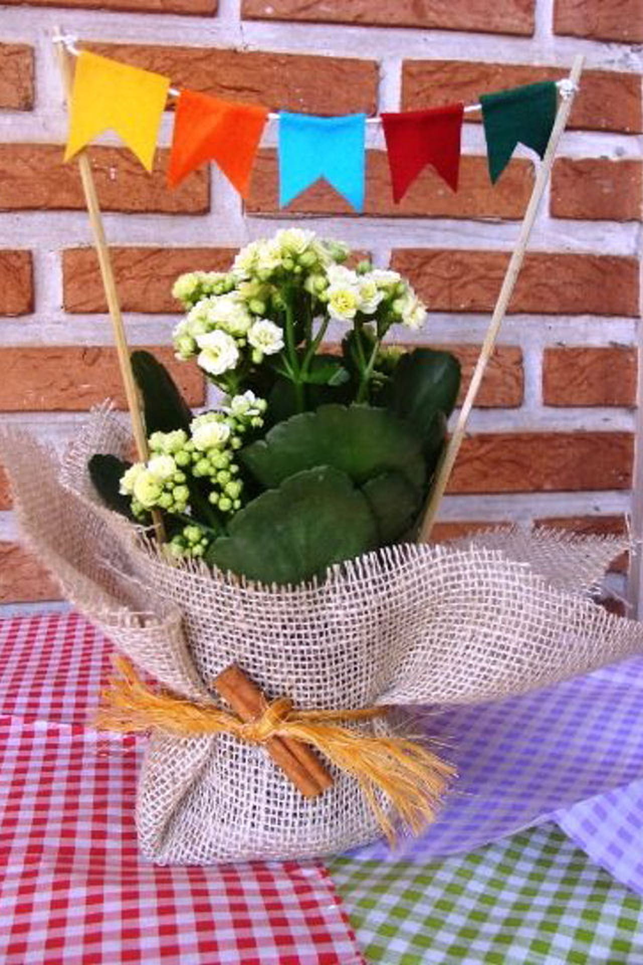 juta vs chita para decoração de mesa junina