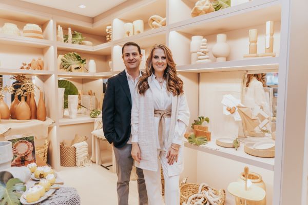 Guia Completo: As Melhores Lojas Online para Comprar Decoração no Brasil; Decoração de Luxo: Onde Encontrar Móveis e Acessórios de Alto Padrão; Como Escolher Lojas de Decoração com Curadoria e Design Exclusivo; Grandes Redes de Decoração: Comparativo de Produtos e Serviços no Brasil; Showrooms de Decoração: Visite as Maiores Lojas Físicas para Inspirar seu Projeto