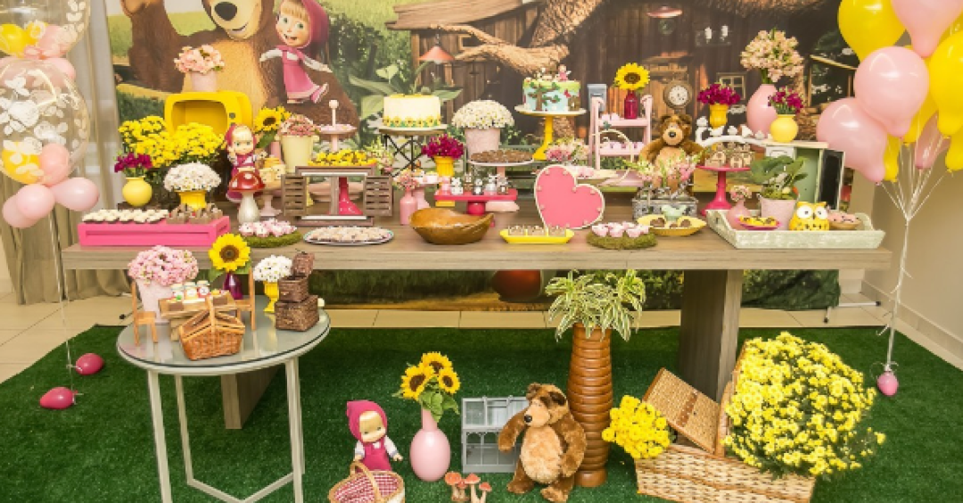 decoração mini table masha e o urso simples