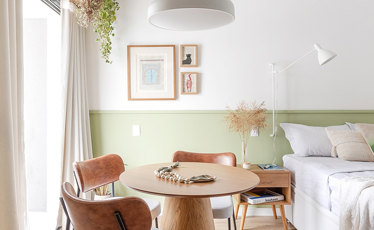 meia parede verde com boiserie