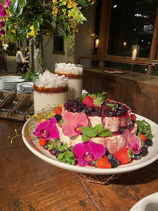 mesa de doces para aniversário simples