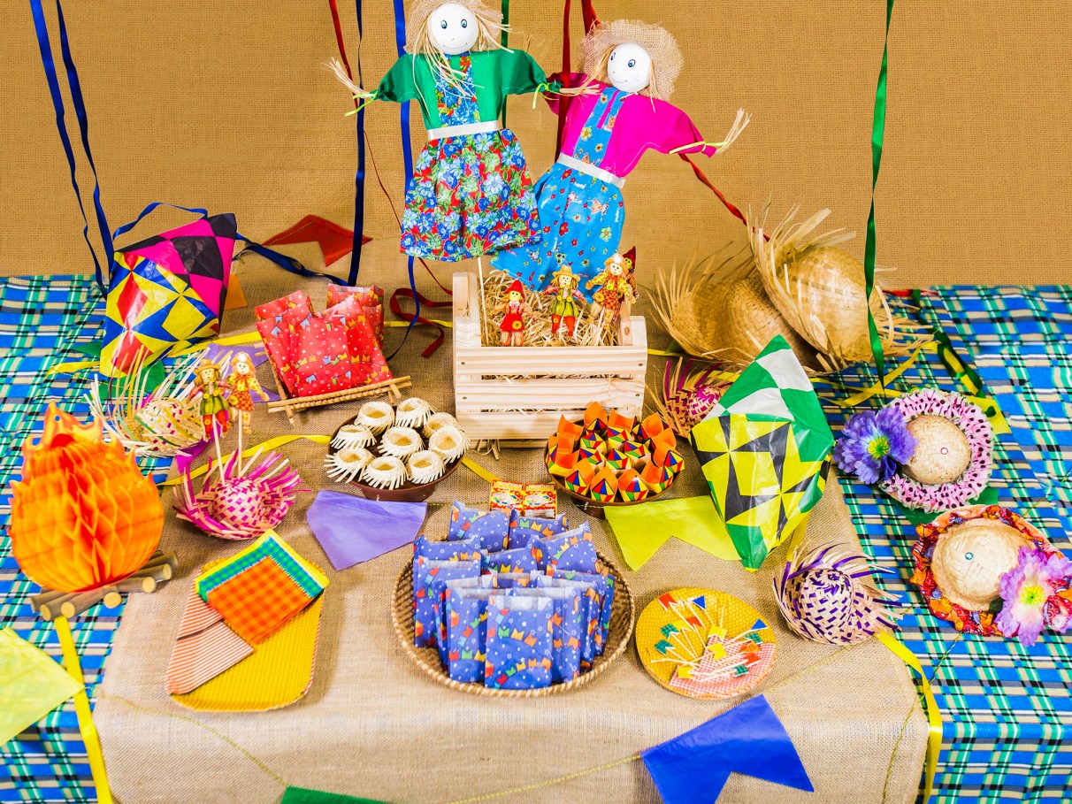10 ideias criativas decoração mesa festa junina eva