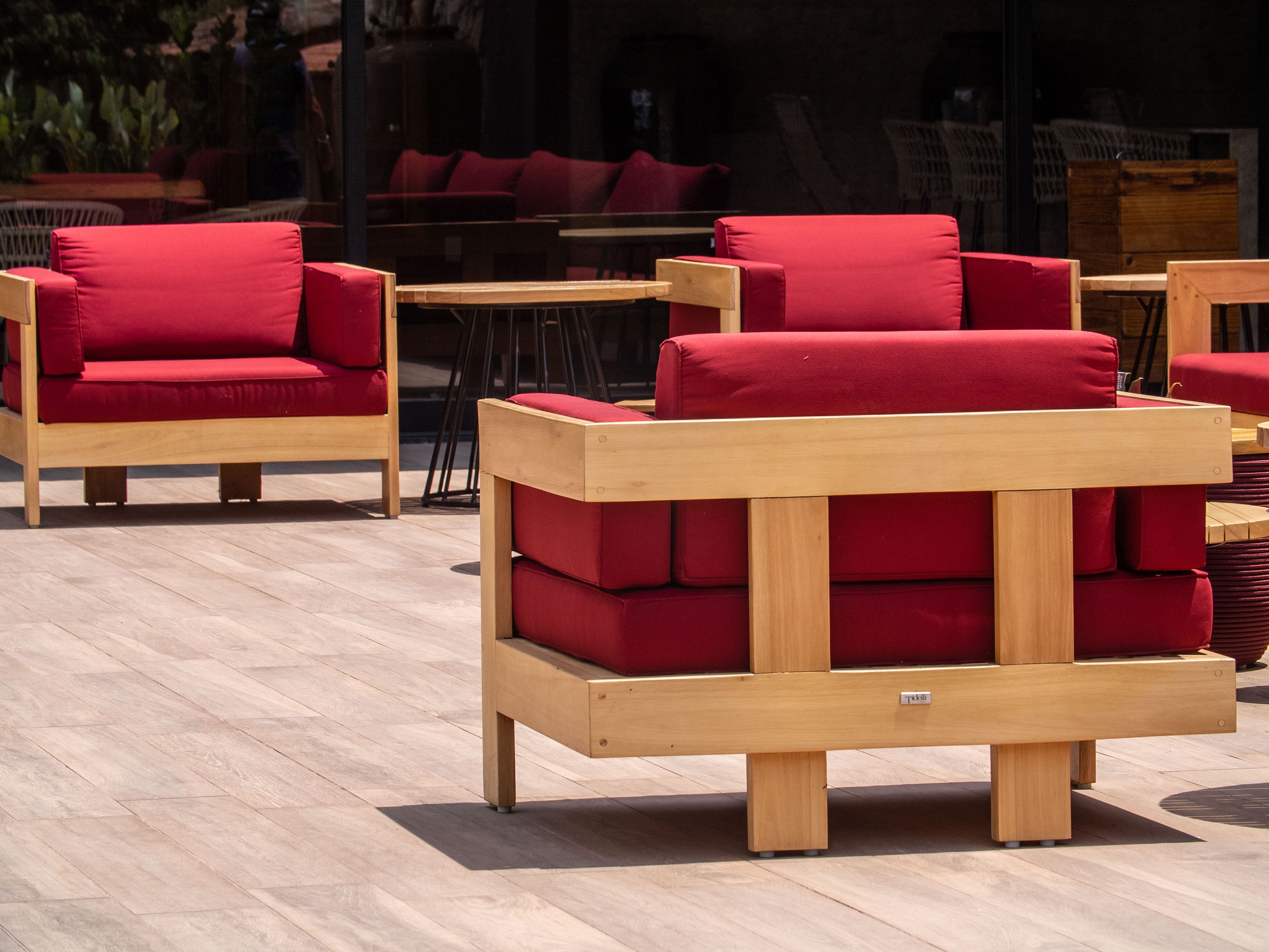 Guia Completo: Como Proteger Seus Móveis com Cortinas de Voil e Forro Blackout