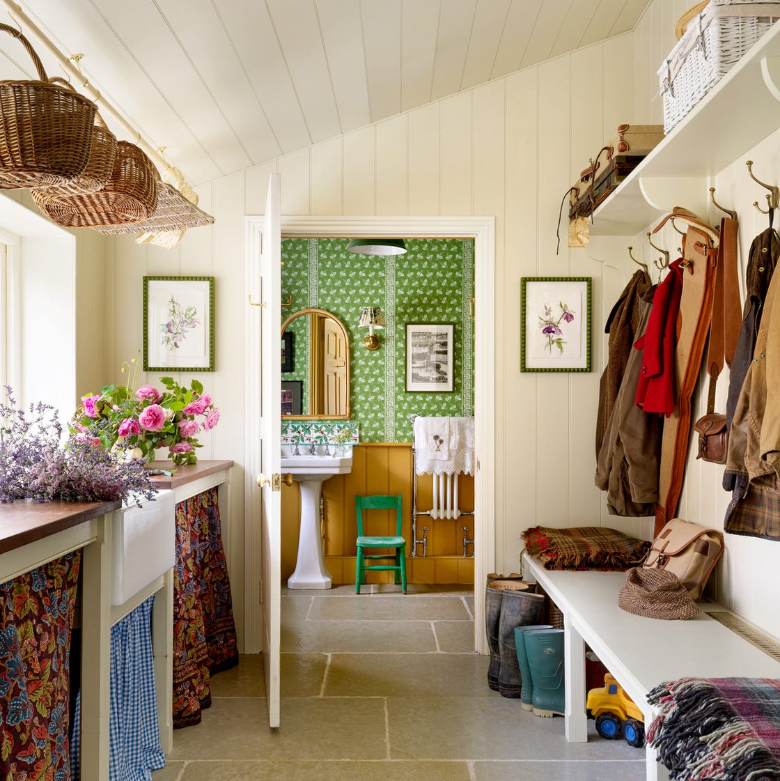 mud room farmhouse