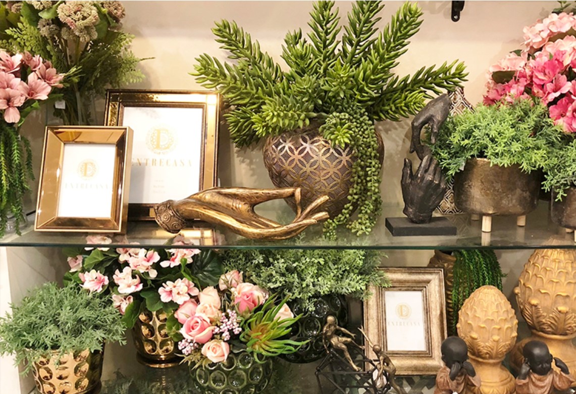 Materiais e Onde Comprar; Decoração Minimalista vs. Rústica: Qual Estilo Combina Mais com Você?; Os Melhores Materiais Naturais para uma Decoração Sustentável; Transforme sua Sala: Dicas de Feng Shui e Objetos que Atraem Boa Sorte