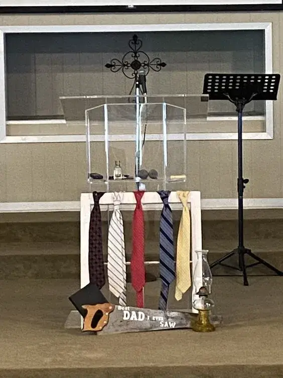 painel decoração dia dos pais na igreja