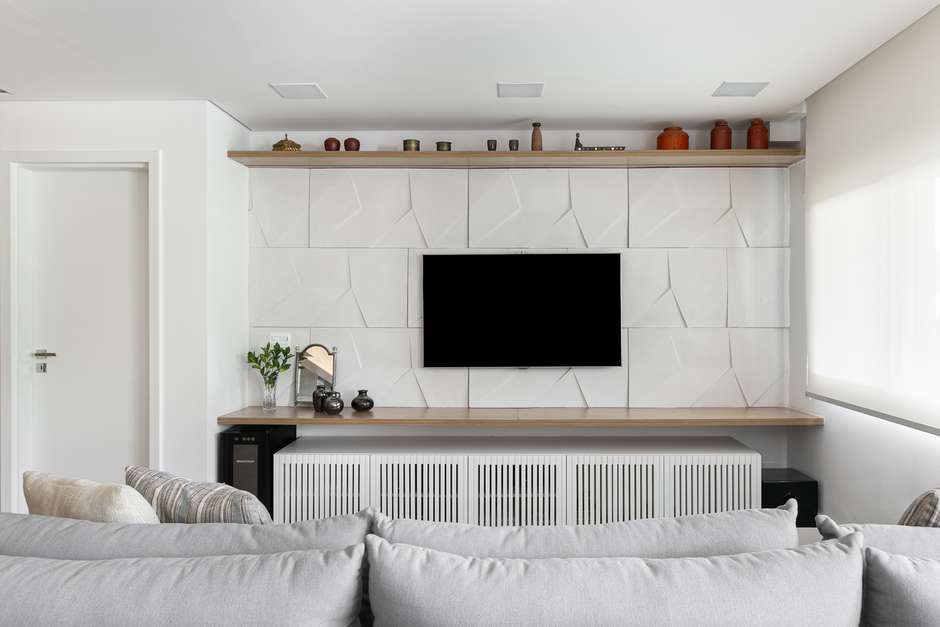 Como instalar painel de TV de porcelanato