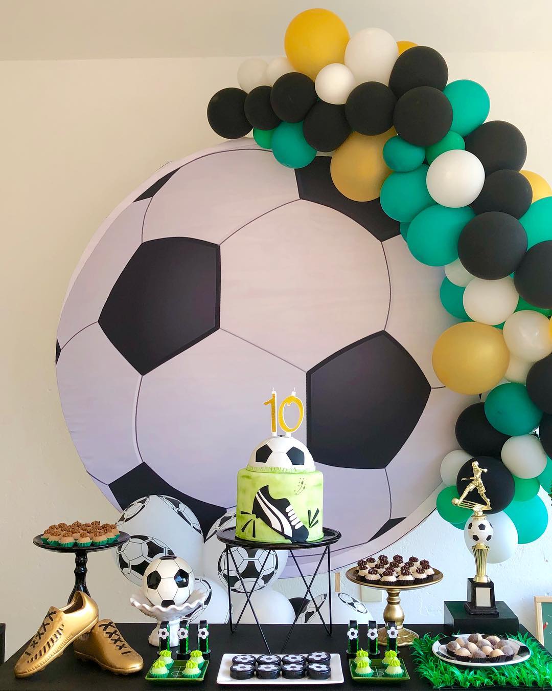 painel de TNT campo de futebol