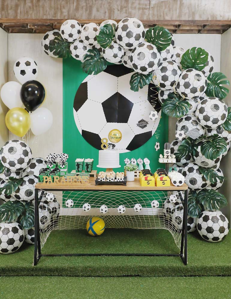 decoração de aniversário tema futebol fácil