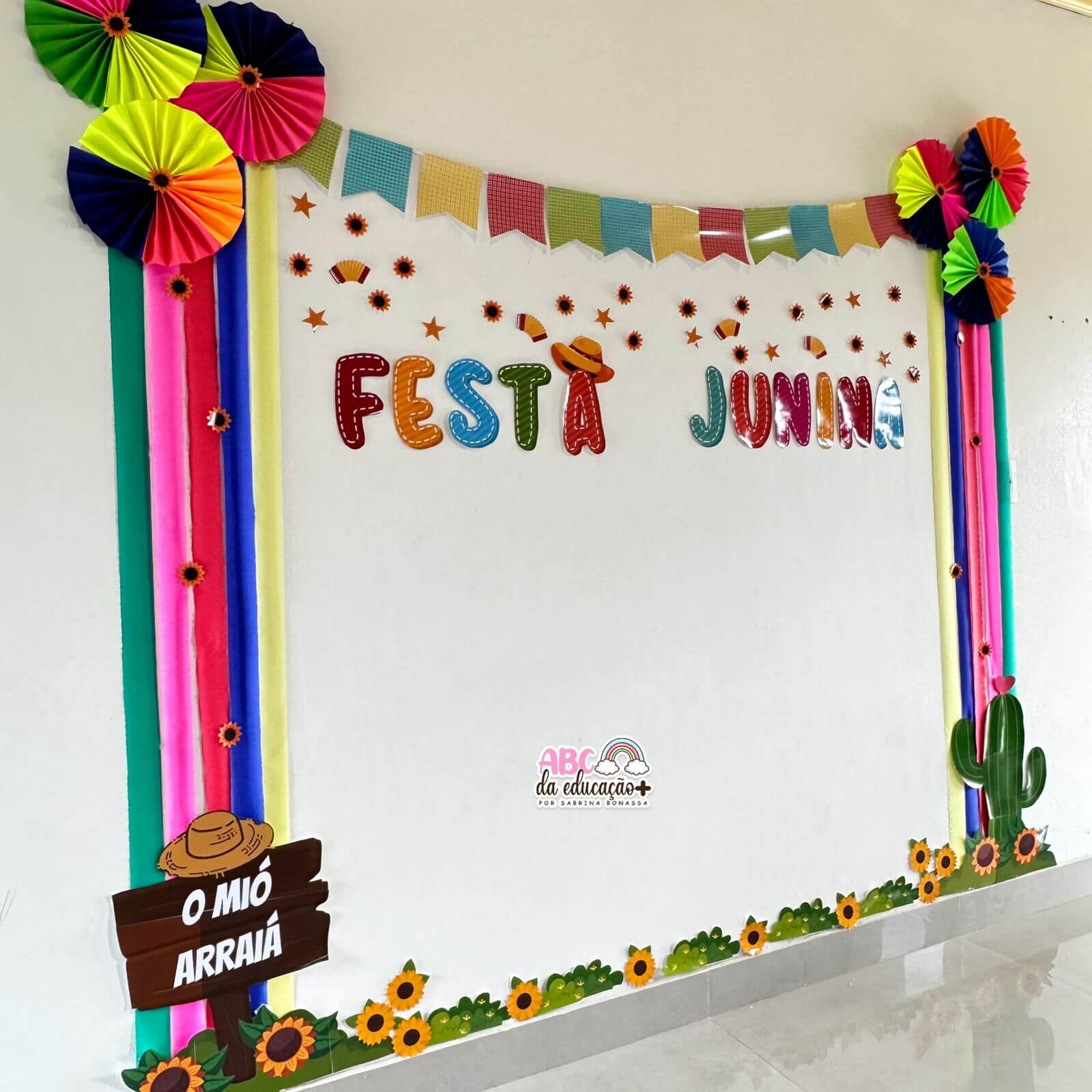 papel crepom decoração festa junina simples