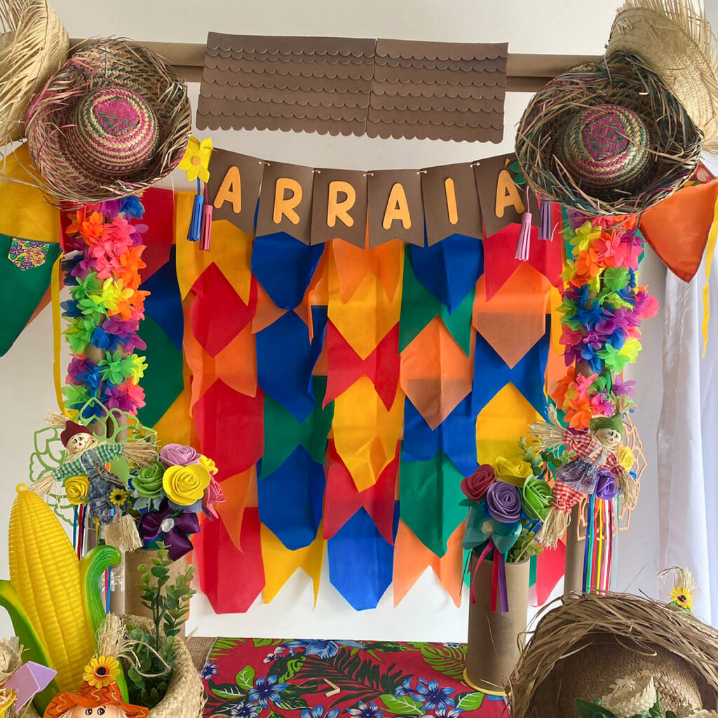 quanto custa decorar festa junina com papel crepom