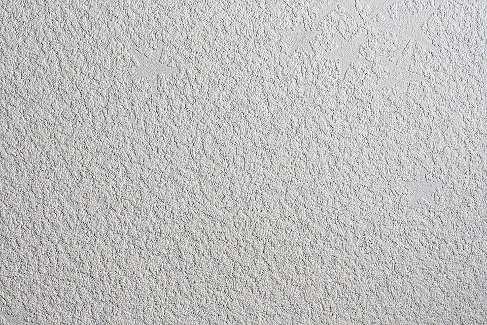 erros comuns ao escolher textura de papel para convite